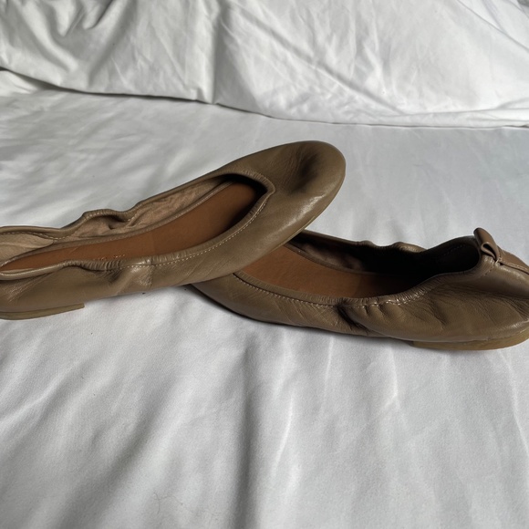 BANANA REPUBLIC - Tan leather ballet flat - Picture 4 of 5